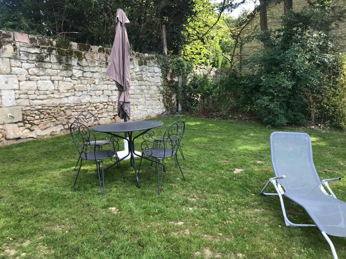 Le Petit Domaine Des Aubuis Apartment Chinon Exterior photo